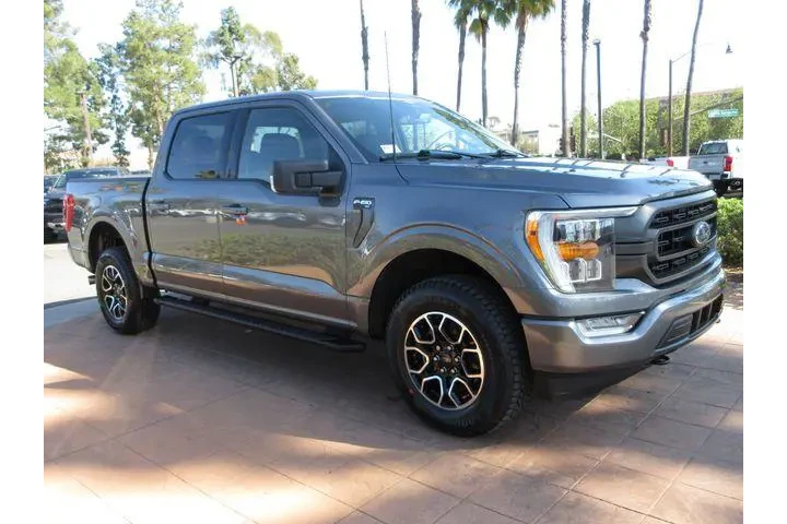 $34500 : Ford F-150 2023 4x4 XLT 4dr image 6
