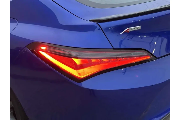 $22290 : Acura Integra 2023 4dr Liftb image 9