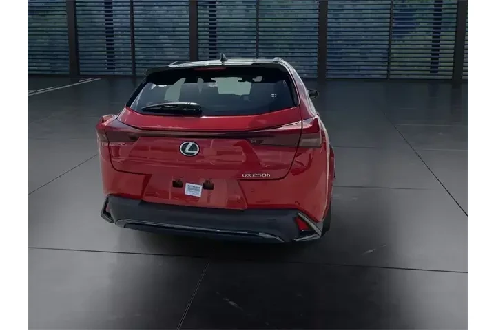 $38998 : Lexus UX 250h 2024 F SPORT D image 7