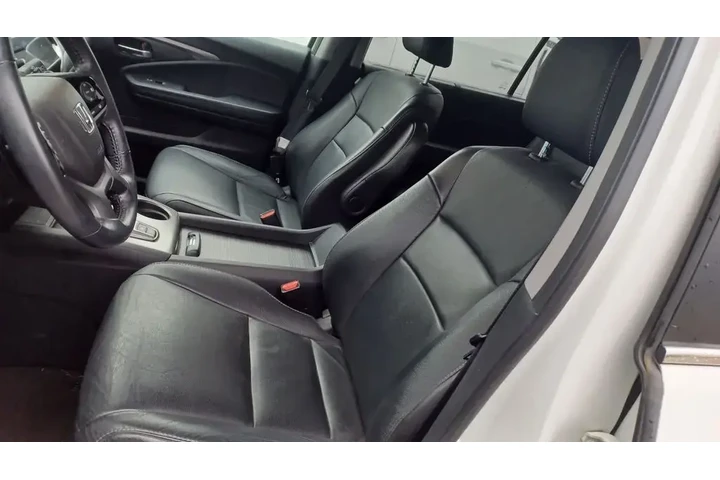 $26984 : Honda Pilot 2021 AWD SE 4dr image 5