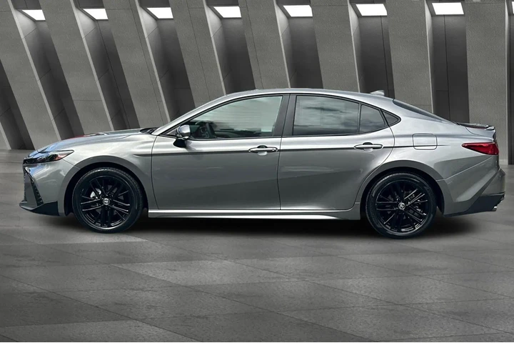 $29500 : Toyota Camry 2025 SE 4dr Sed image 10