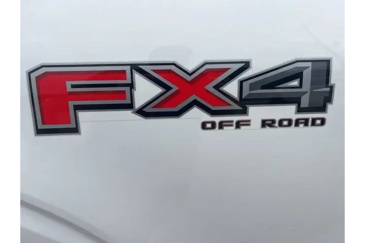 $33995 : Ford F-150 2021 4x4 XL 4dr S image 9