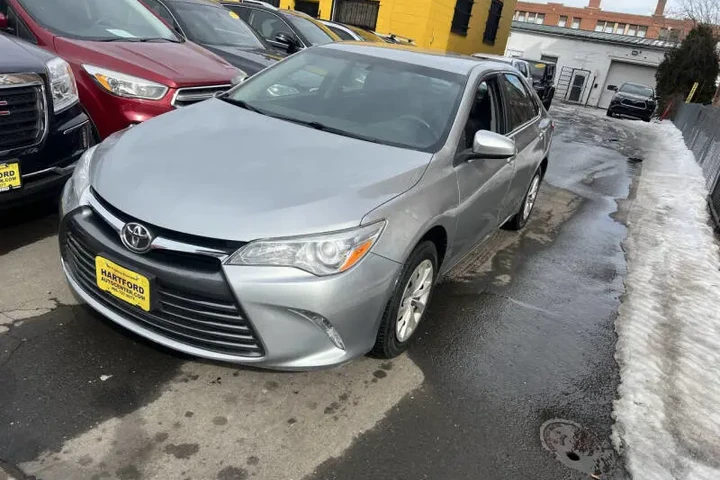 $13999 : 2017 Camry LE image 8