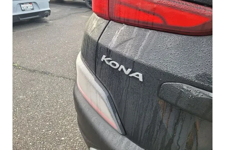 $19995 : Hyundai KONA 2023 AWD SEL 4d image 6