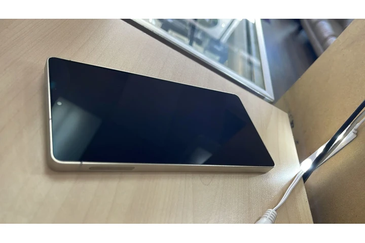 $1100 : Samsung Galaxy S25 ULTRA 5G image 9