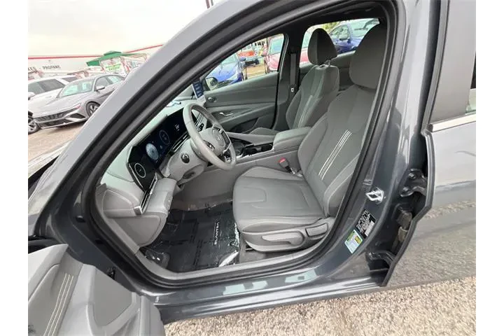 $28555 : Hyundai ELANTRA 2025 Limited image 10