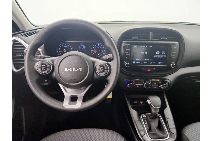 $15998 : Kia Soul 2022 LX 4dr Crossov image 10