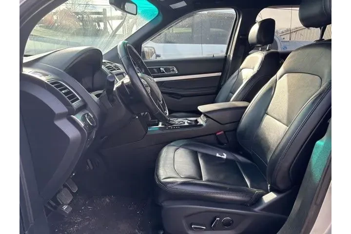 $10000 : Ford Explorer 2016 AWD XLT 4 image 7