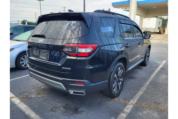 $41978 : Honda Pilot 2023 Touring 4dr image 4