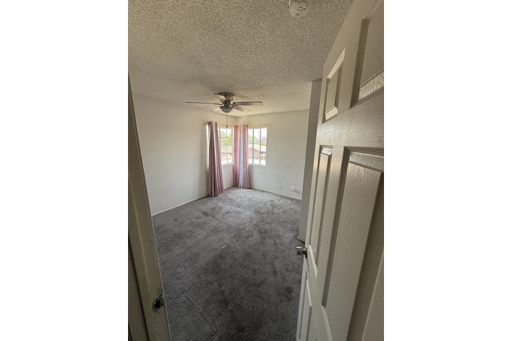 $850 : Se renta cuarto image 1