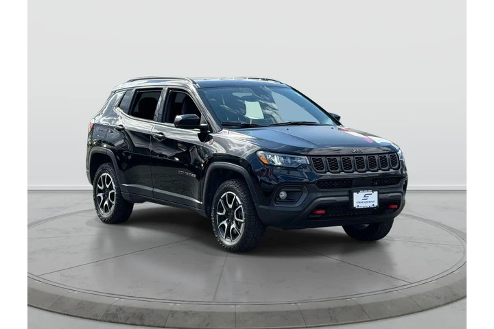 $22358 : Jeep Compass 2024 4x4 Trailh image 1
