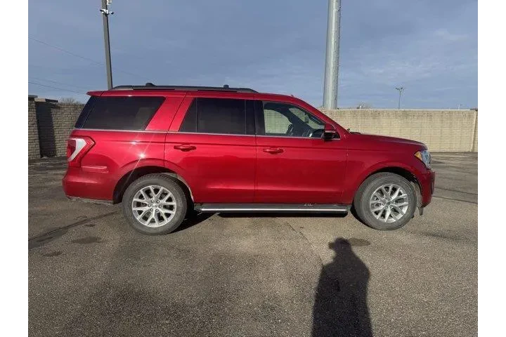 $27982 : Ford Expedition 2020 4x4 XLT image 10