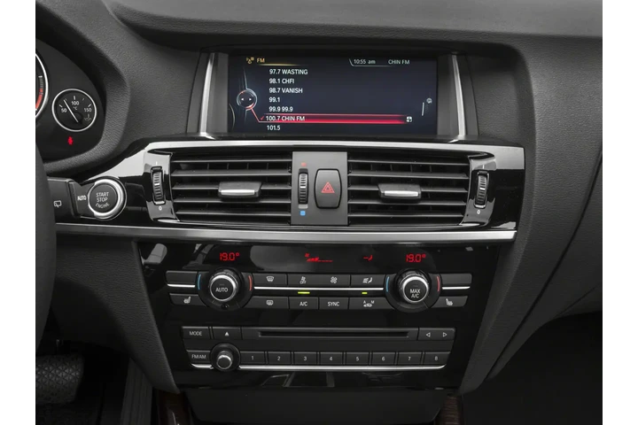 2017 X3 xDrive28i image 7