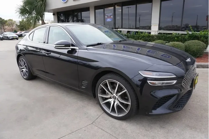 $25988 : Genesis G70 2023 2.0T 4dr Se image 1