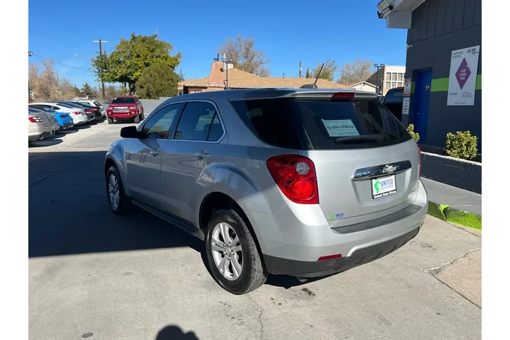 2015 Equinox LS 2WD image 7
