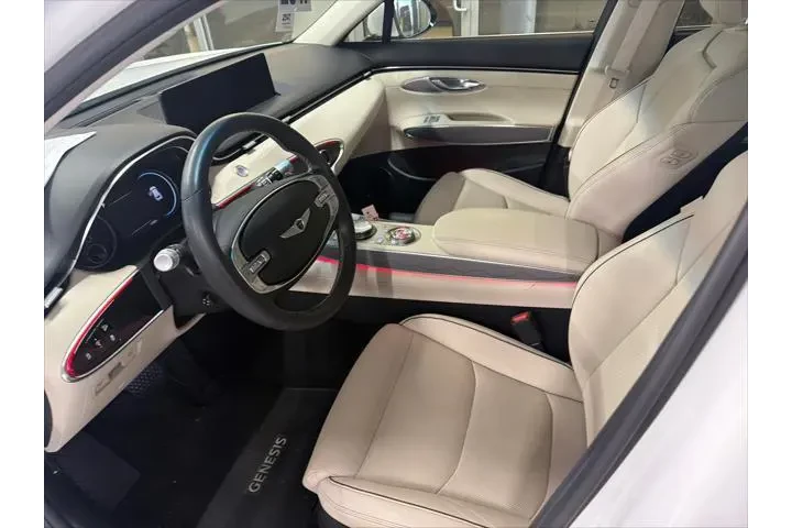 $37900 : Genesis GV70 2023 AWD 2.5T S image 3
