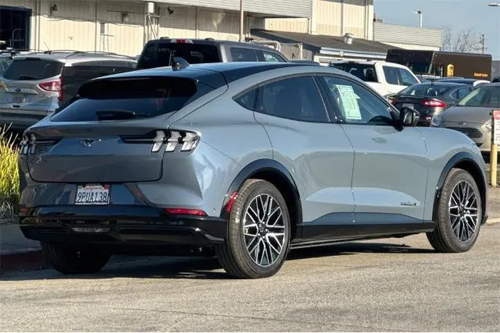 $34911 : Ford Mustang Mach-E 2024 AWD image 4