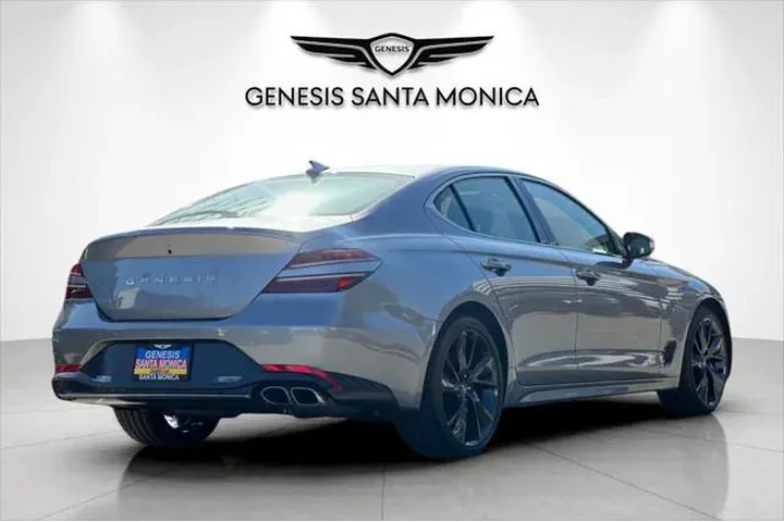 $31778 : Genesis G70 2023 2.0T 4dr Se image 5