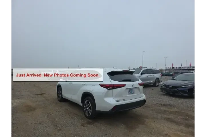 $33800 : Toyota Highlander 2023 L 4dr image 4
