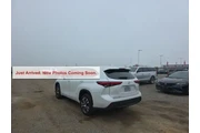 $33800 : Toyota Highlander 2023 L 4dr thumbnail