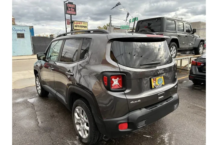 $16995 : 2018 Renegade Latitude image 7