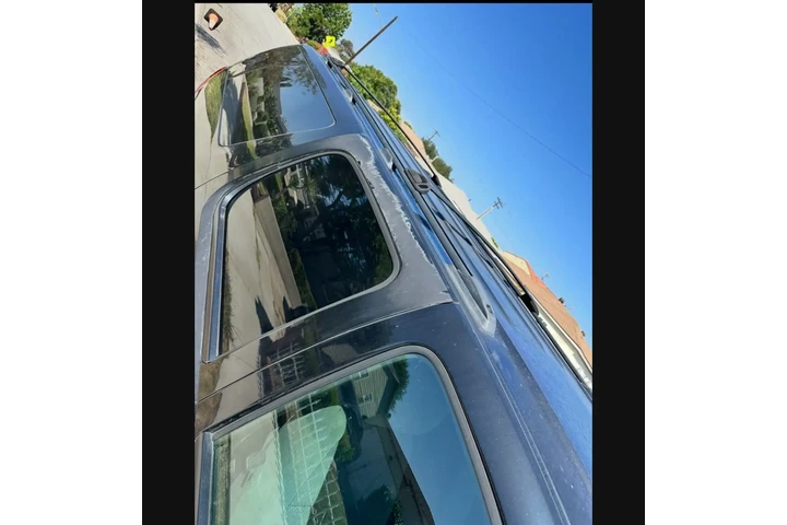 $6000 : GMC Yukon XL image 5