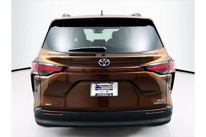 $37990 : Toyota Sienna 2022 AWD XLE 7 image 5