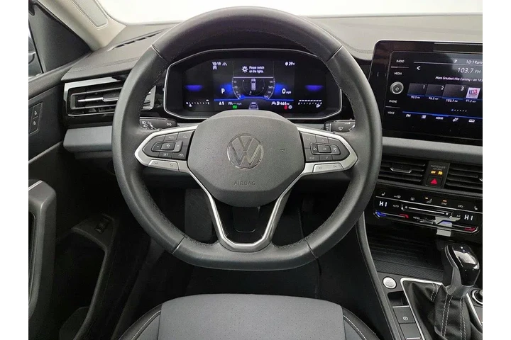 $22998 : Volkswagen Jetta 2025 SE 4dr image 10