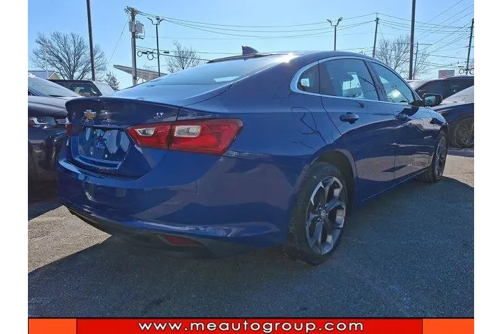 $17987 : Chevrolet Malibu 2023 LT 4dr image 5