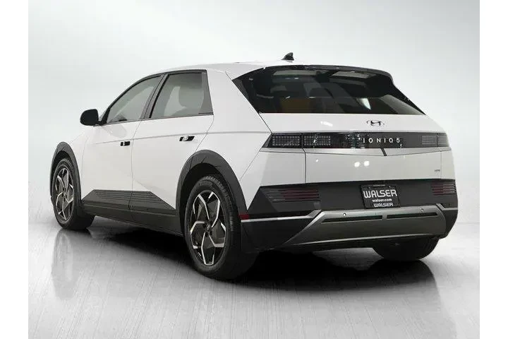 $27998 : Hyundai IONIQ 5 2023 AWD SEL image 3