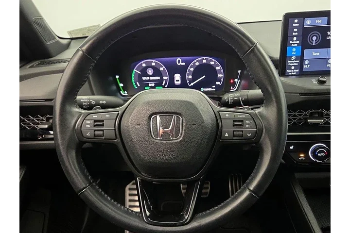 $29998 : Honda Accord Hybrid 2024 Spo image 10