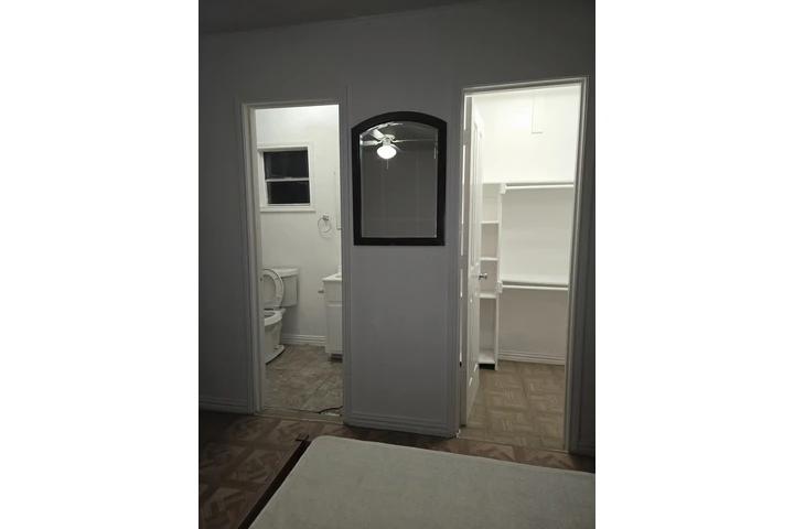 $900 : Estudiio image 2