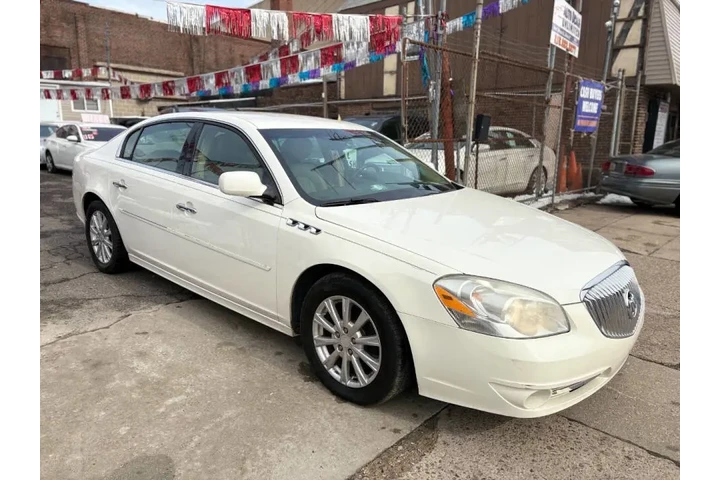 $6999 : 2010 Lucerne CXL image 2