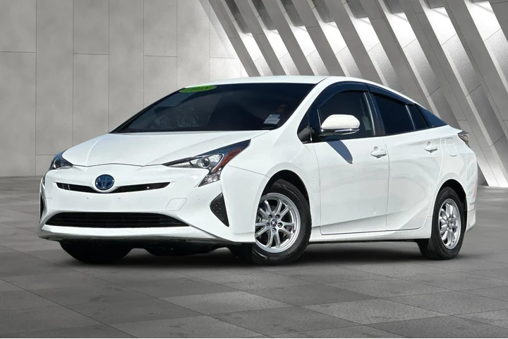 $20500 : Toyota Prius 2018 One 4dr Ha image 2