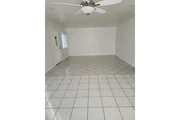 $2950 : HUNTINGTON PARK RENTO CASA thumbnail