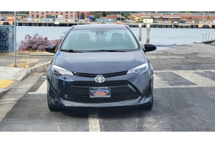 $11988 : 2018 Corolla LE image 3