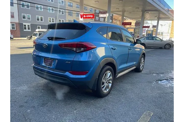 $12995 : 2017 Tucson SE Plus image 8