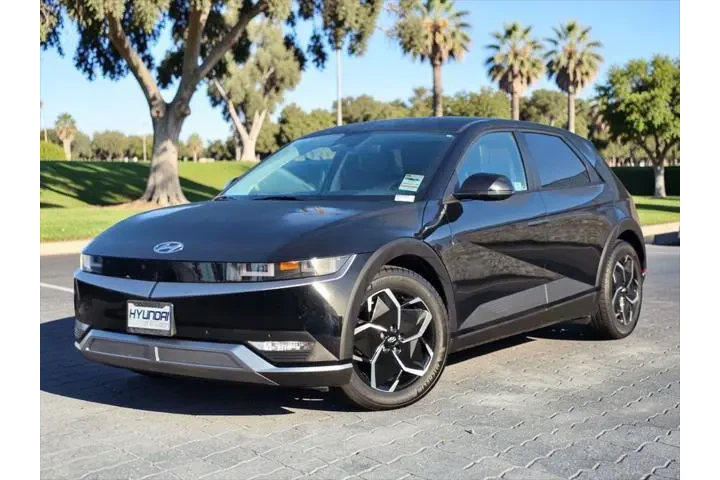 $25654 : Hyundai IONIQ 5 2023 SEL 4dr image 2