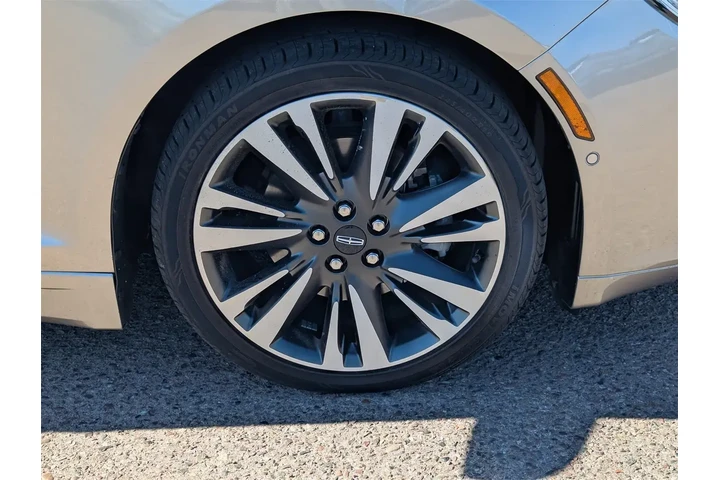 Lincoln MKZ Hybrid 2019 Rese image 9