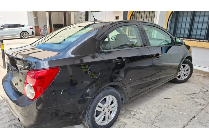 $140000 : SONIC 2014 Aut/ AA UNICO DUEÑO image 4