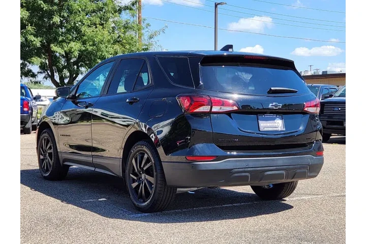 $18975 : 2024 Equinox LS image 9