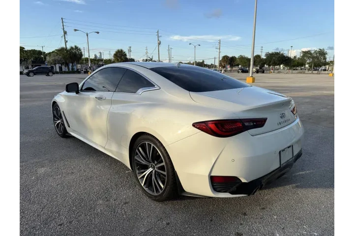 $26995 : 2021 Q60 3.0T Luxe image 8