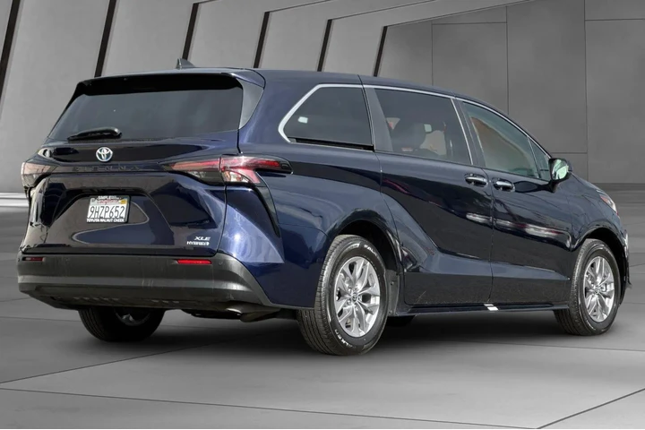 $36000 : Toyota Sienna 2023 XLE 7-Pas image 4