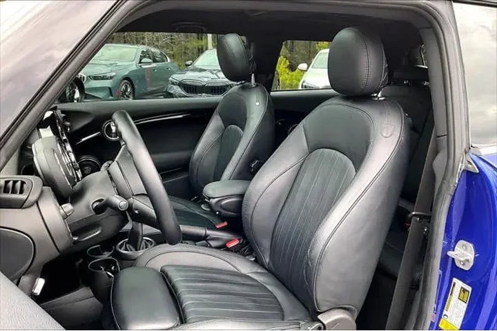 $17998 : MINI Hardtop 2 Door 2019 Coo image 8