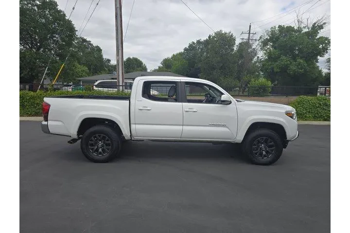 $37995 : Toyota Tacoma 2022 4x4 TRD P image 3