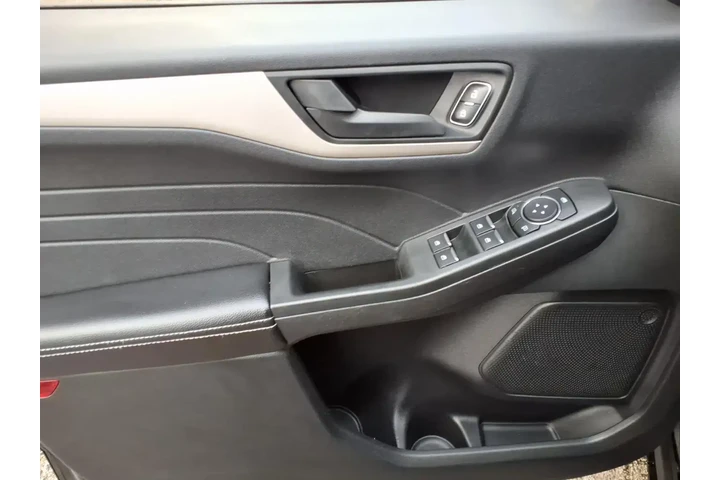 $21848 : Ford Escape 2022 SE 4dr SUV image 9