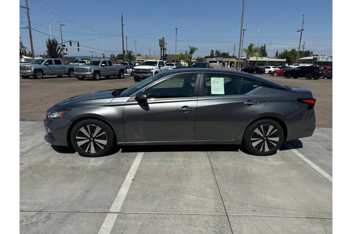 $15999 : 2021 Altima 2.5 SV image 3