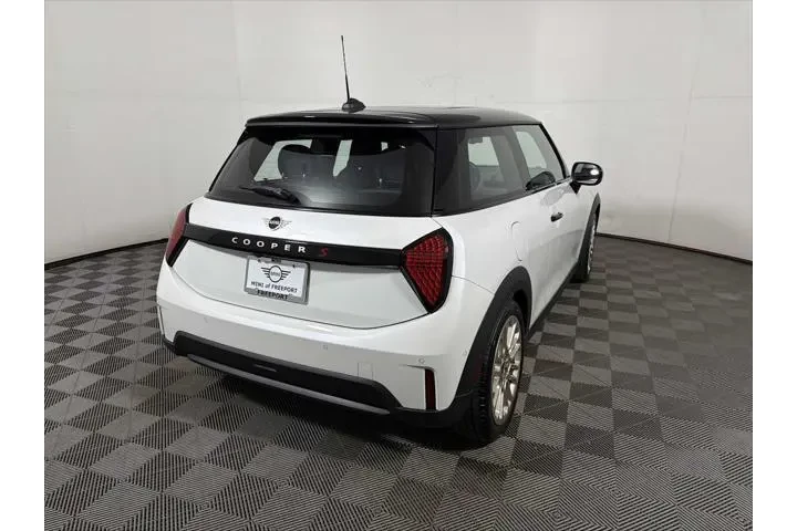 $31493 : MINI Hardtop 2 Door 2025 Coo image 6