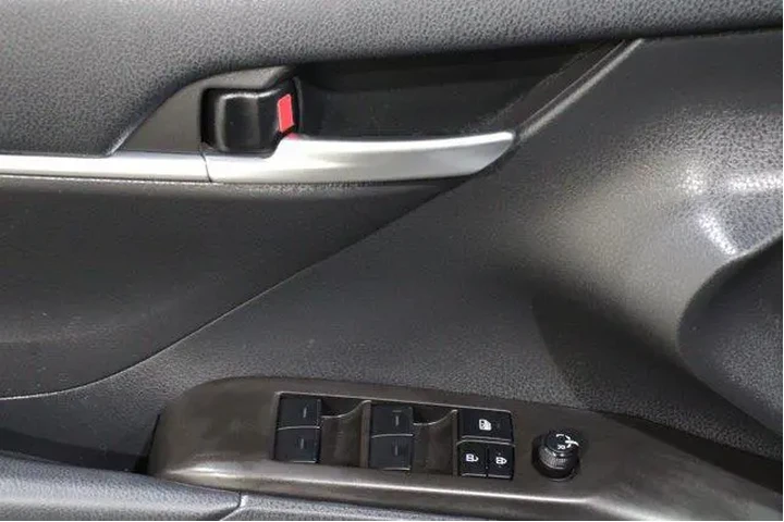 $29892 : Toyota Camry 2024 SE 4dr Sed image 7