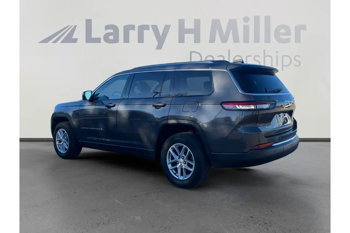 Jeep Grand Cherokee L 2023 4 image 3